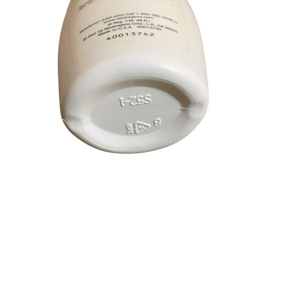 Neutrogena Moisture Oil Free Facial Moisturizer Sensitive Skin 4 oz - Picture 6 of 6